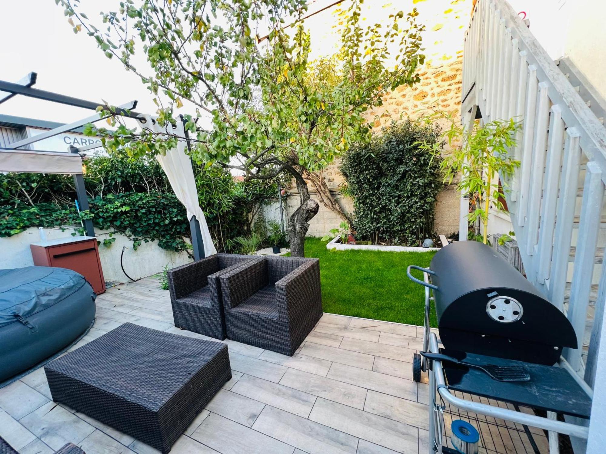 Superbe Appartement Avec Jardin Et Parking Prive Ris-Orangis Exteriör bild